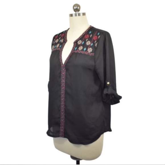 Love Letter Black Aztec Bohemian Blouse Large NWOT - Picture 3 of 6